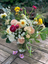 Load image into Gallery viewer, Autumn Vase Flower Workshop